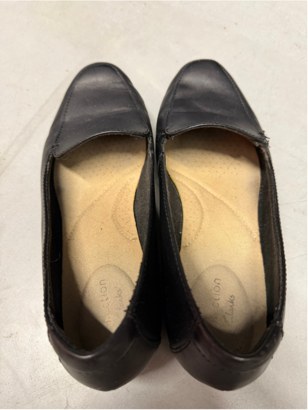 Clarks Black Leather Loafers Size 7